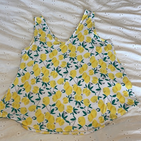🍋 Cupio Curvy Lemon Print Top 🍋 - Picture 2 of 8